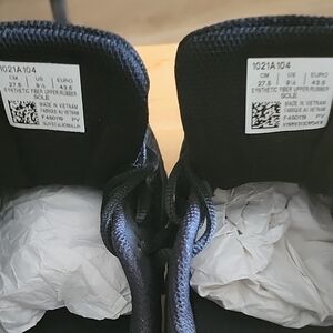 ASICS Men's Black Running Shoes